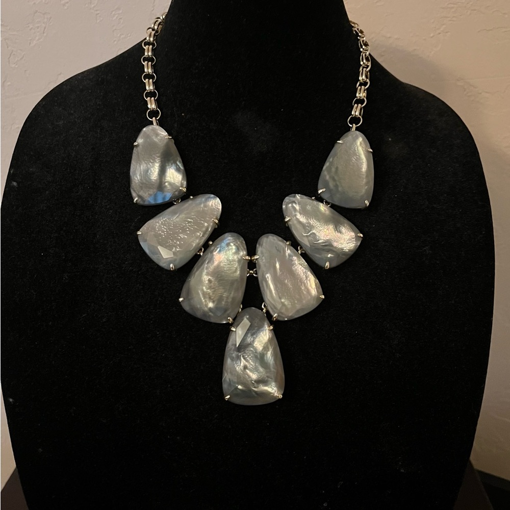 🥳SOLD🥳 NWT Kendra Scott Gray Harlow